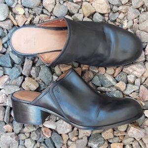 Frye black leather mules clogs 9.5